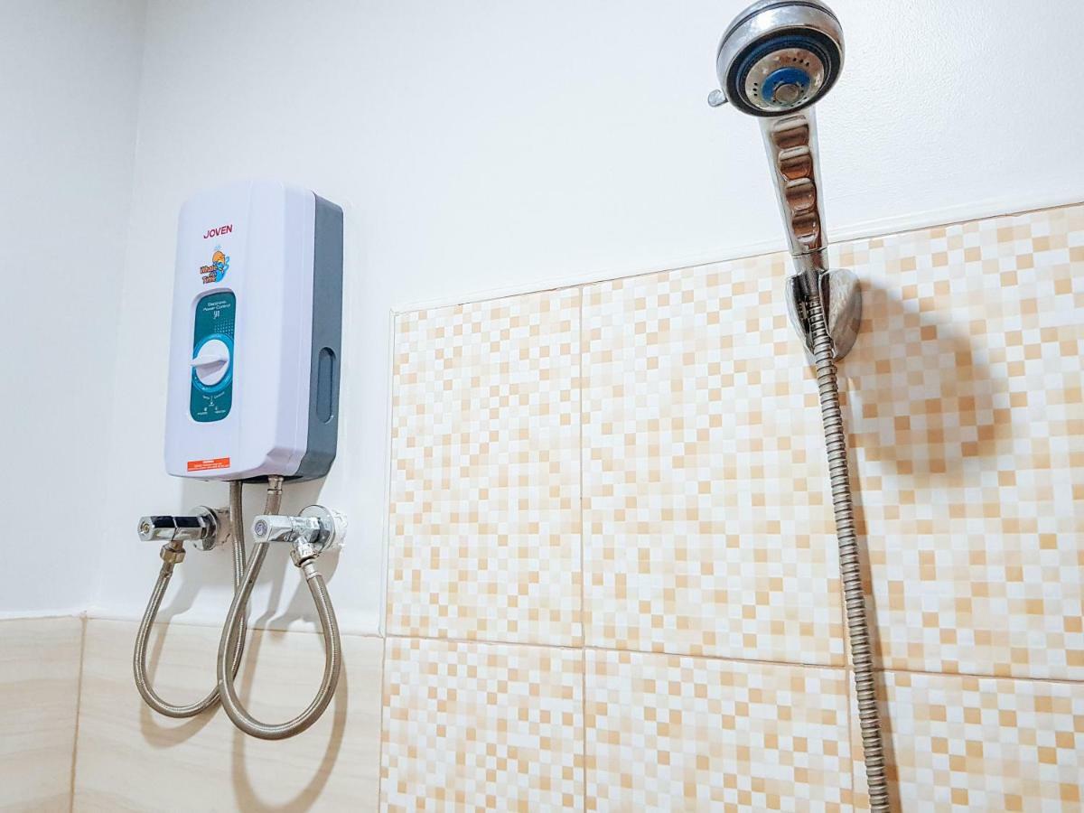 Reddoorz Near Ramiro Community Hospital Hotel Totolan Екстериор снимка