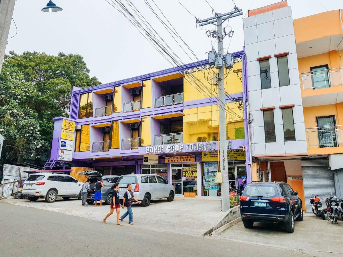 Reddoorz Near Ramiro Community Hospital Hotel Totolan Екстериор снимка