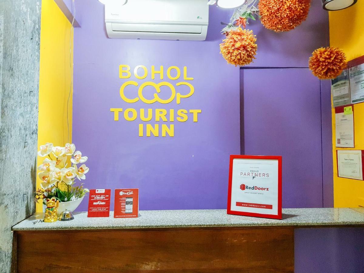 Reddoorz Near Ramiro Community Hospital Hotel Totolan Екстериор снимка