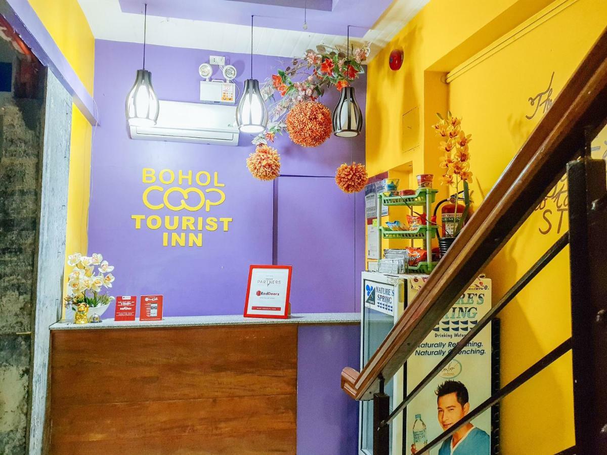 Reddoorz Near Ramiro Community Hospital Hotel Totolan Екстериор снимка